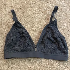 Lively Palm Lace Busty Bralette in Size 1 Smoke Gray